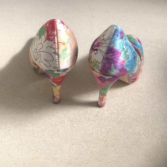 Steve Madden | Women's Floral pastel Heels - Picture 6 of 9